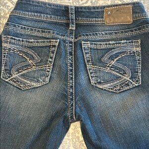 Silver Jeans Women's Boot Cut in Classic Blue